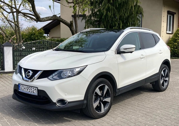 Nissan Qashqai cena 57900 przebieg: 198741, rok produkcji 2016 z Chojnice małe 92